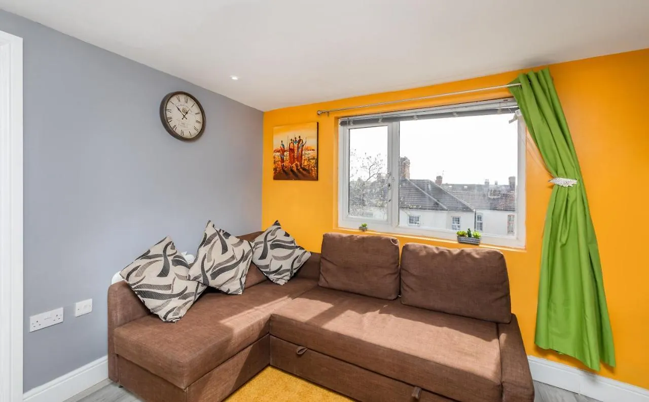 Stockton Town Centre Studio Apartments Free Parking And Wi-Fi  Stockton-on-Tees